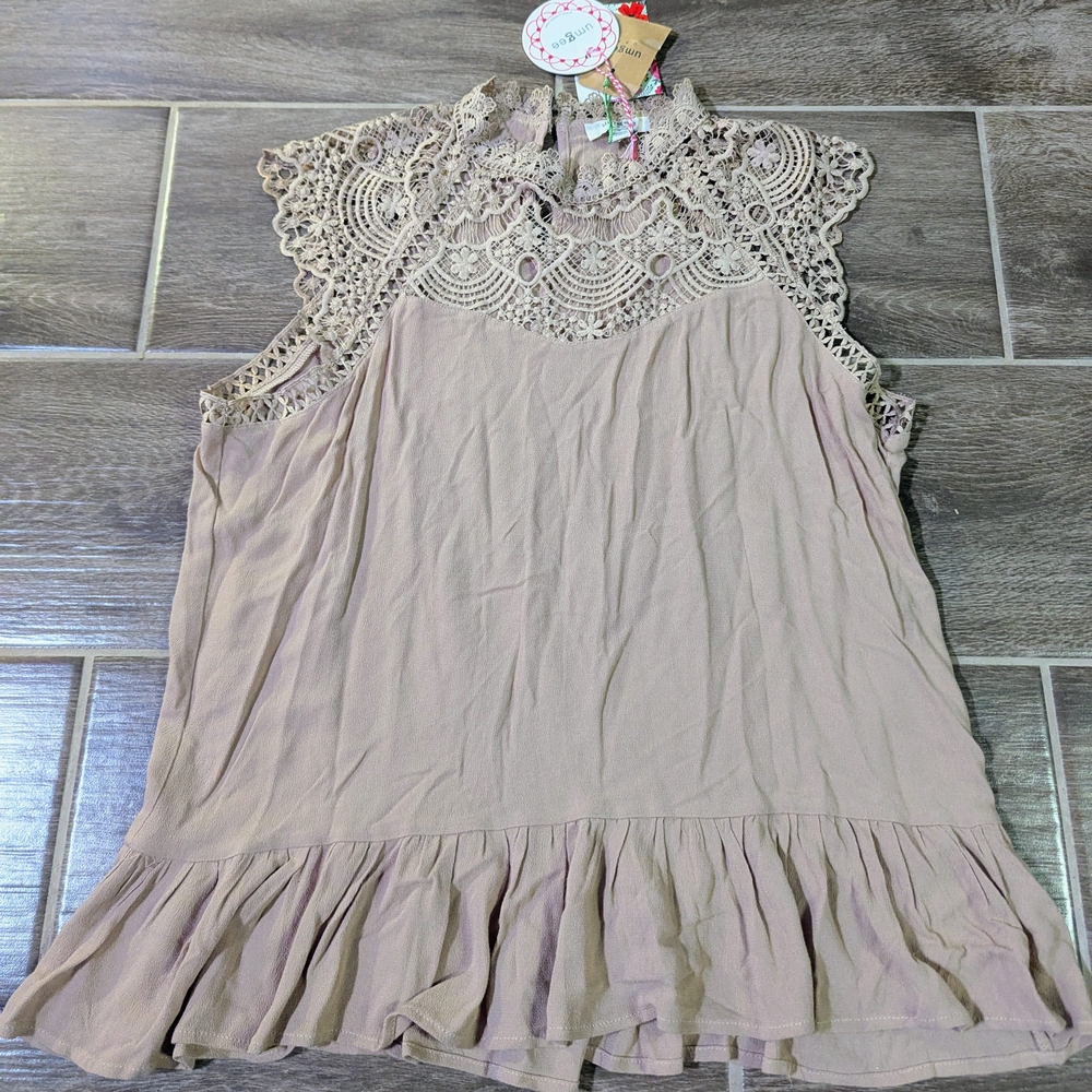 Umgee Lace Trim Sleeveless Blouse - Beige